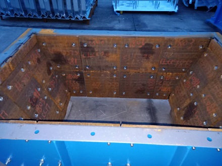 耐磨堆焊板保護(hù)加固昂貴設(shè)備